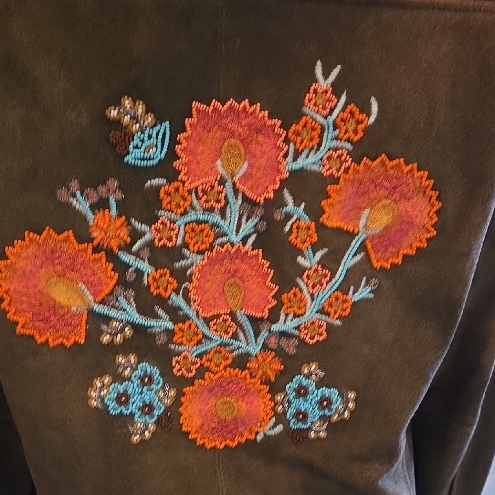 NWOT! Tasha Polizzi Beautiful Suede Jacket w/ Floral Embroidery & Beading - Picture 9 of 13